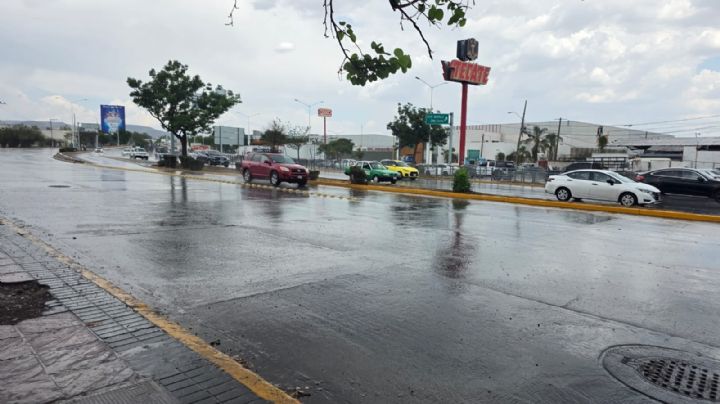 Cae fuerte lluvia en la zona norte de León este lunes por la tarde