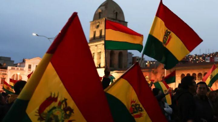 Detienen a líder campesino en Bolivia en medio de protestas, bloqueos y crisis