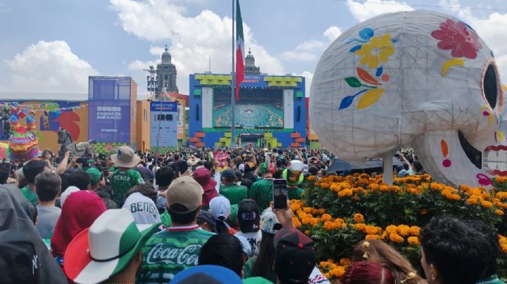 Lleno total en el Fan Fest en el Zócalo de la CDMX