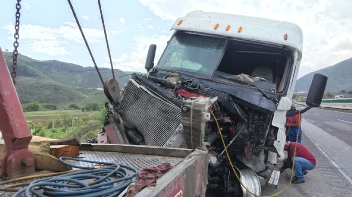 VIDEO: Lesionado trailero tras accidente en la Puebla-Orizaba hoy 11 de junio