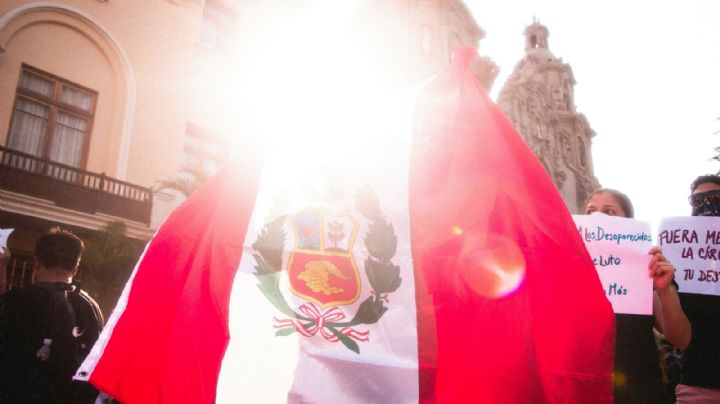 Elecciones en Perú en vilo: Keiko y Sánchez van a tribunales