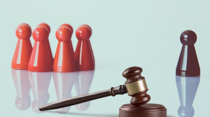 ¿Puede la autoridad electoral investigadora ordenar la desafiliación de un partido político?