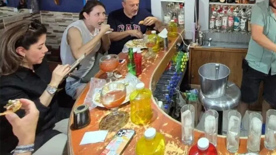Sólo habrá modificaciones en la apertura de los bares, el horario de cierre permanece