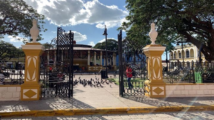 Entre la modernidad y la historia, la Plaza de la Independencia de Campeche, XIX y XX