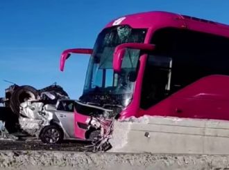Autopista México-Puebla: cerrada la circulación por choque múltiple entre tráiler, autobús y autos