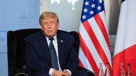 Foto que representa a Trump ve factible alcanzar un pacto definitivo con Irán en el plazo marcado de 60 días