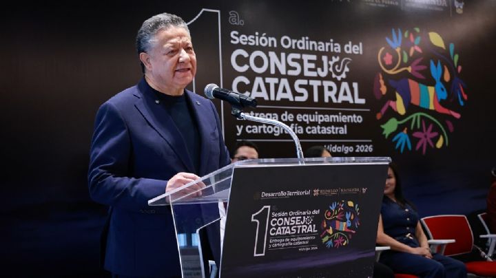 Son nuevas las unidades del Tuzobús, sostiene Julio Menchaca, tras señalamientos