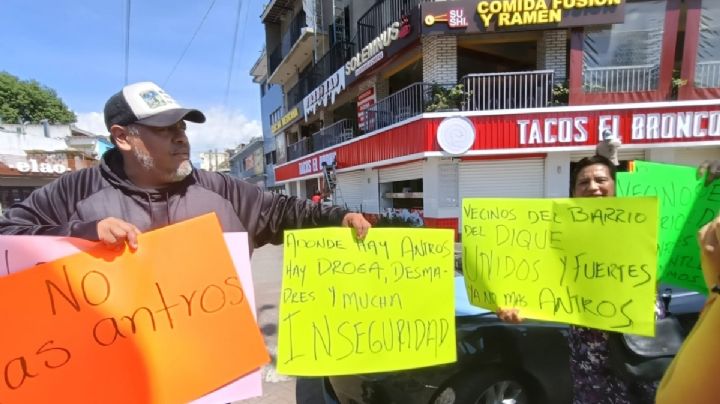Vecinos de El Dique rechazan apertura de nuevos bares y antros en Los Lagos, Xalapa