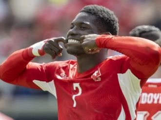 Suiza vence a Bosnia y se pone a la cabeza del grupo