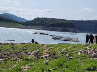 Continúa búsqueda de desaparecidos en la presa de Zimapán tras accidente