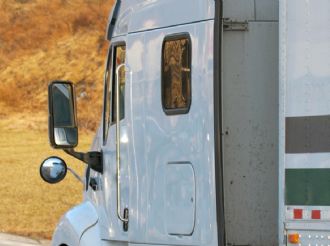 Localizan toma clandestina y tractocamión con hidrocarburo en Huichapan