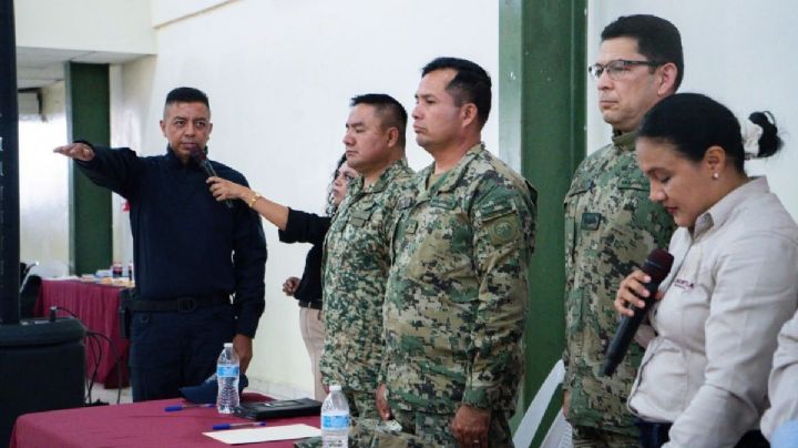 Jesús Rosario de la SEMAR, asume mando de la Policía Municipal de Coatzintla