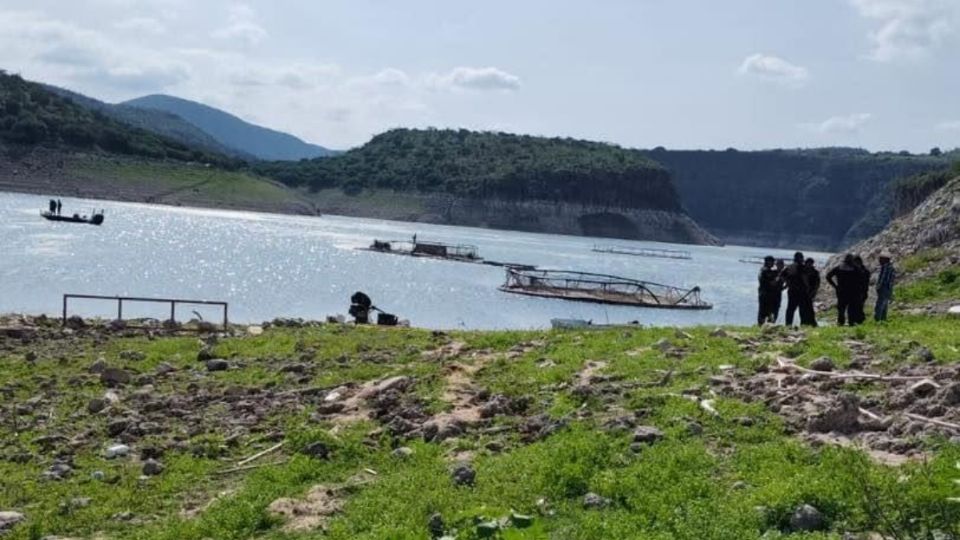 Tras el rescate de un sobreviviente y la localización de un cuerpo, las labores de rastreo continúan para hallar a los cuatro tripulantes que permanecen desaparecidos.