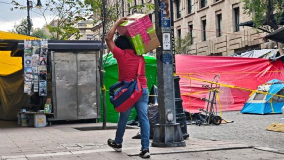 Sección 22 de la CNTE levantan plantón en CDMX