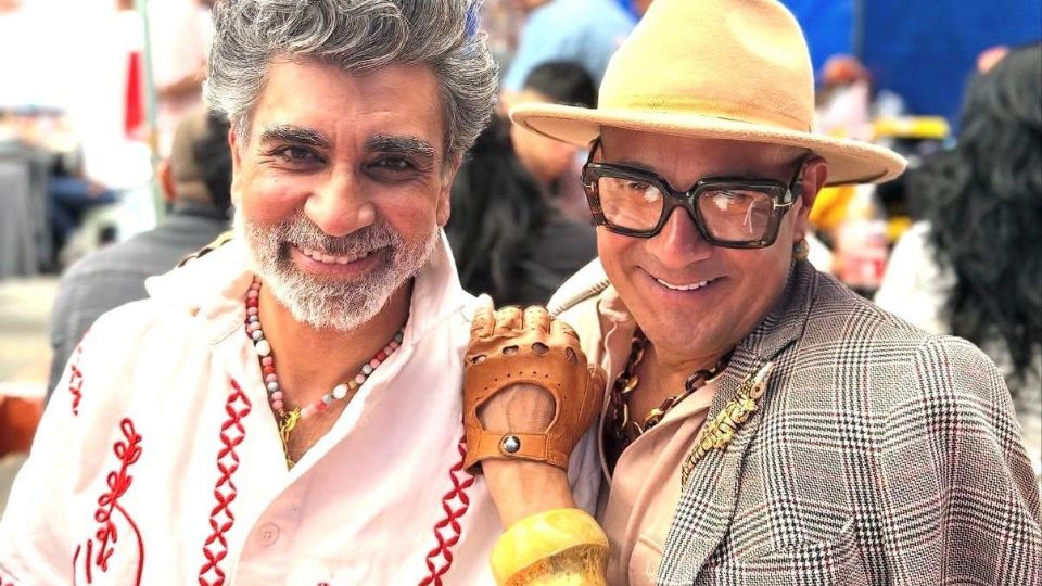 Como Jaffet y Zafar pagaron la cuenta de la comida, los delincuentes se dieron cuenta de que las tarjetas con las que cubrieron el pago eran estadounidenses.