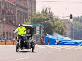 Bicitaxis ganaron más gracias a bloqueos de la CNTE en Reforma y Centro Histórico