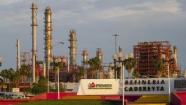 Foto que representa a Sheinbaum plantea que Pemex y Petrobras trabajen juntos en el Golfo de México