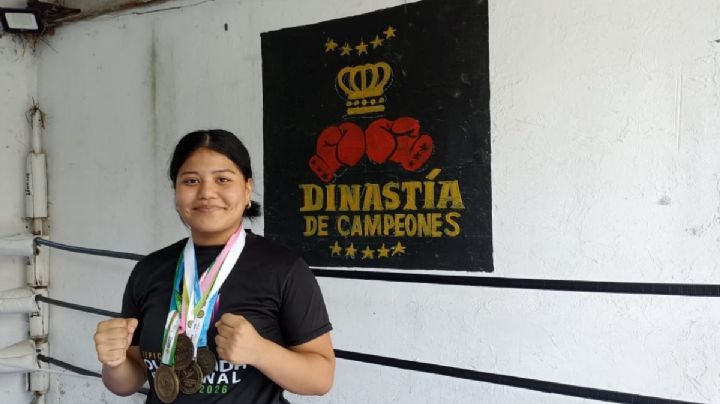 Ella es Johanna “Cosita” Martínez, la primera jarocha en ganar oro nacional en boxeo junior