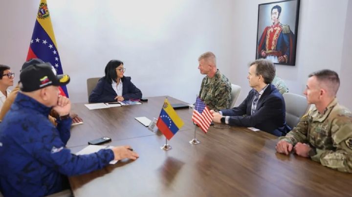 Delcy Rodríguez se reúne con expertos de EU para evaluar las operaciones de rescate tras los terremotos