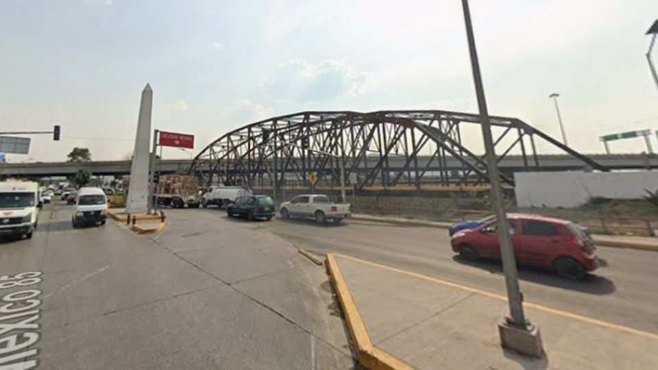 Son dos puentes de fierro los que resguardan la México-Pachuca