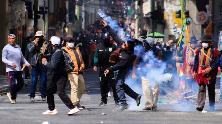 Bolivia, sumida en el caos total: nueve muertos por bloqueos; escasean medicinas y comida
