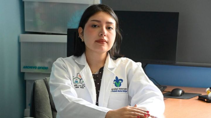 Egresada de la UV estudia planta para prevenir daños hepáticos por uso de antibióticos