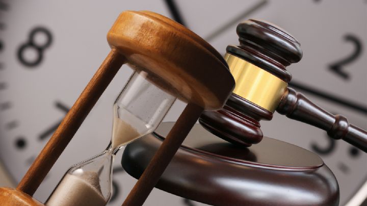 ¿Dos minutos tarde? El tribunal que no dejó que un reloj decidiera un caso