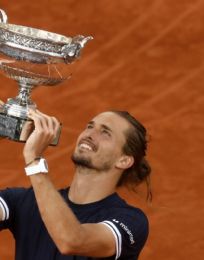 Foto descriptiva de: Alexander Zverev gana su primer Grand Slam en Roland Garros