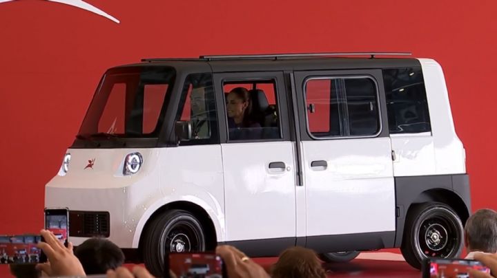 Claudia Sheinbaum presenta el auto eléctrico mexicano Olinia en Zumpango