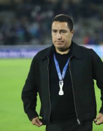 Foto descriptiva de: Pumas hace oficial la salida de Efraín Juárez como su director técnico