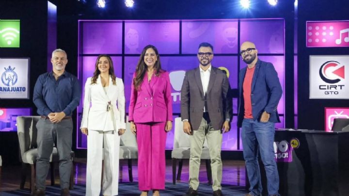 Libia Dennise encabeza encuentro sobre periodismo y libertad de expresión