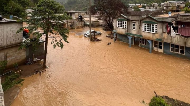 Lluvias afectan 12 municipios de Hidalgo, incluido Tianguistengo; localidades inundadas y derrumbes