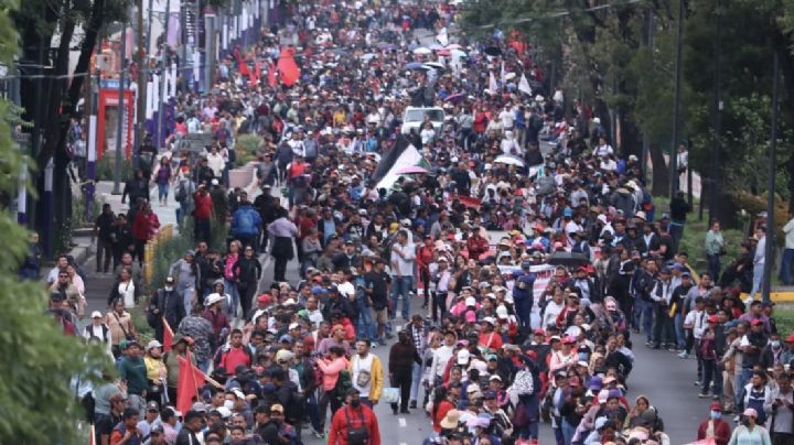 La CNTE se retira de Tlalpan; policía la frena antes de llegar al Estadio Azteca