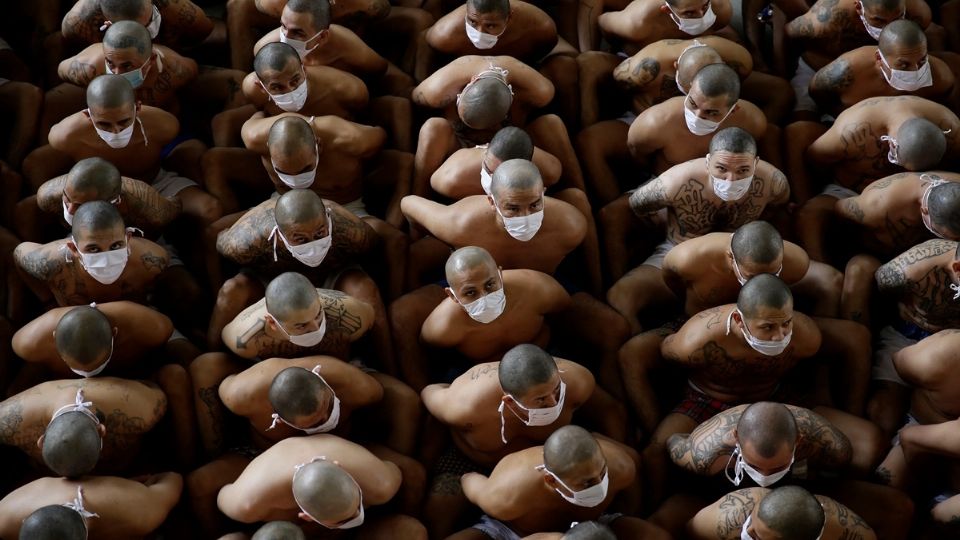 El modelo Bukele mutiplicó por tres el hacinamiento de cárceles en El Salvador