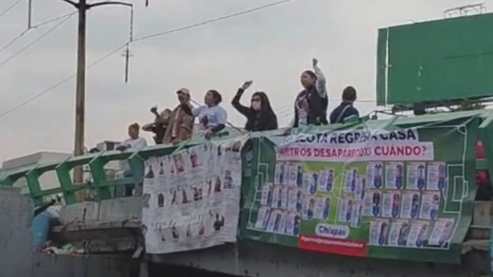 Junto a otras madres, hermanas y familiares de personas desaparecidas, realizan protestas a días del Mundial de fútbol para visibilizar la problemática que existe en el país