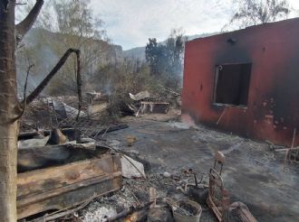 Incendio arrasa viviendas y patrimonio de familias en San José de Comondú