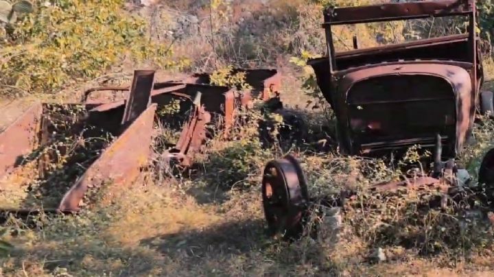 Lánzate a conocer el cementerio de autos antiguos en una hacienda abandonada de Hidalgo