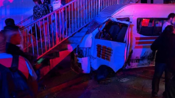 Volteo choca a combi de Pachuca y en su huida igual se accidenta | VIDEO