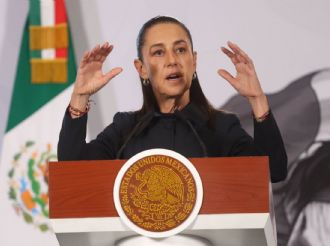 Ken Salazar descarta vínculos de AMLO y Rocha con el narco: Sheinbaum