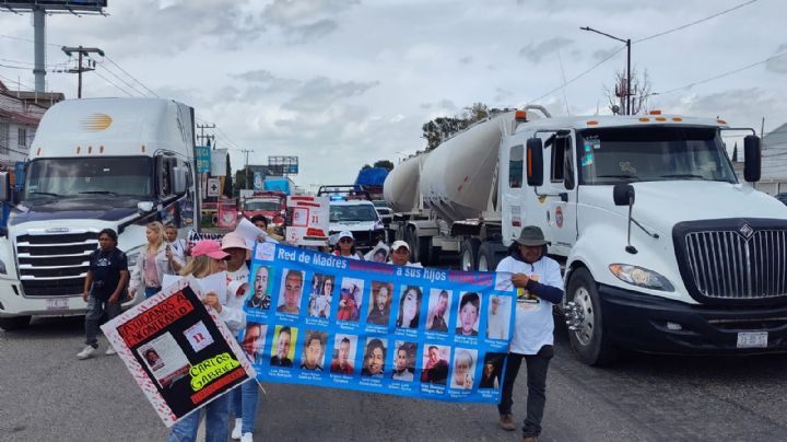En marcha, familiares de desaparecidos piden más recursos para búsqueda de personas en Hidalgo