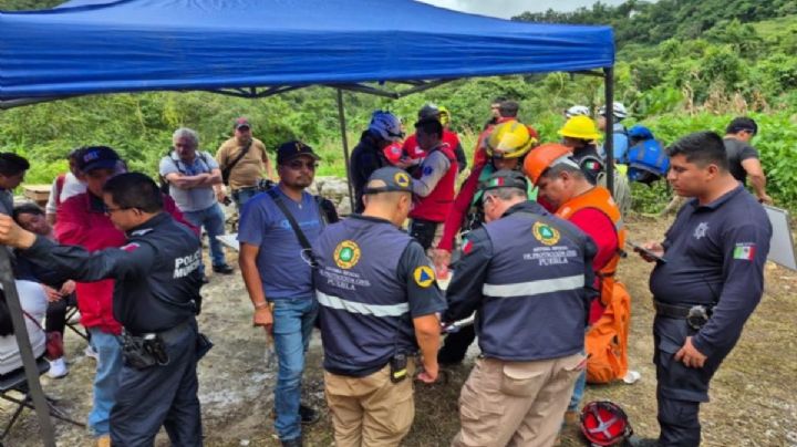Investigan a guías sin certificación tras rescate de una familia en la gruta de Chichicazapan