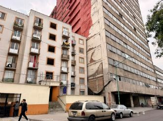“Con miedo desde 2017”: vecinos de Fray Servando 273 denuncian edificio dañado por terremoto