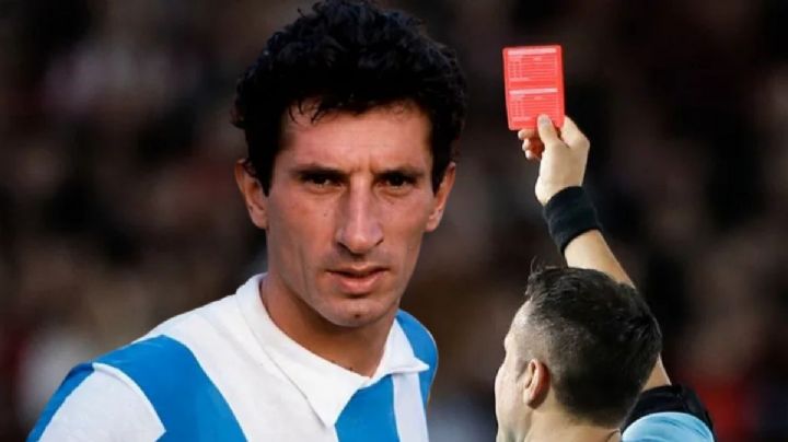 El jugador que cambió el futbol para siempre: la historia detrás del nacimiento de las tarjetas amarillas y rojas