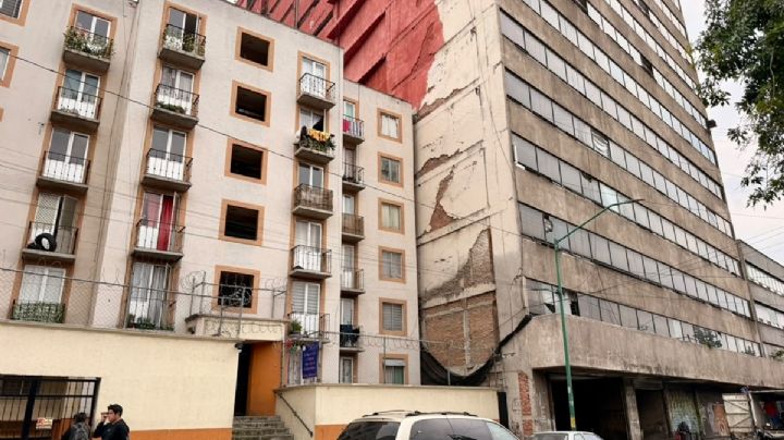 “Con miedo desde 2017”: vecinos de Fray Servando 273 denuncian edificio dañado por terremoto
