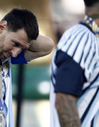 Foto descriptiva de: El último Mundial de Messi: entre lágrimas, una final perdida y dos récords perdidos