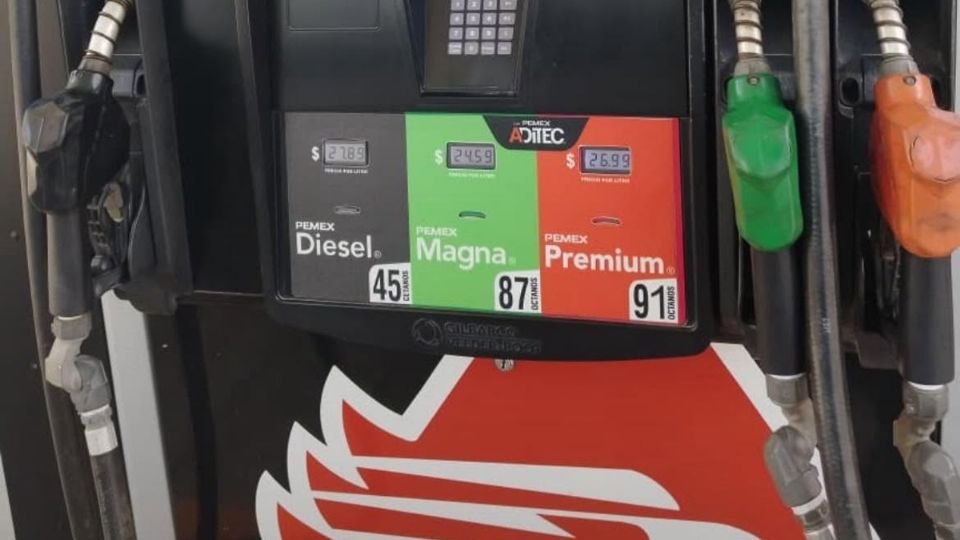 Un empleado o la gasolinera como tal, pretendían cobrar más de 150 pesos de combustible no despachado