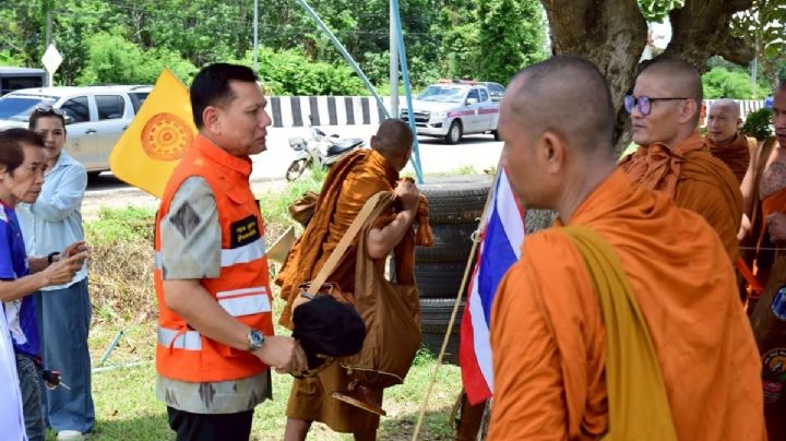 Tragedia en Tailandia: mueren 8 monjes budistas atropellados por un niño de 11 años