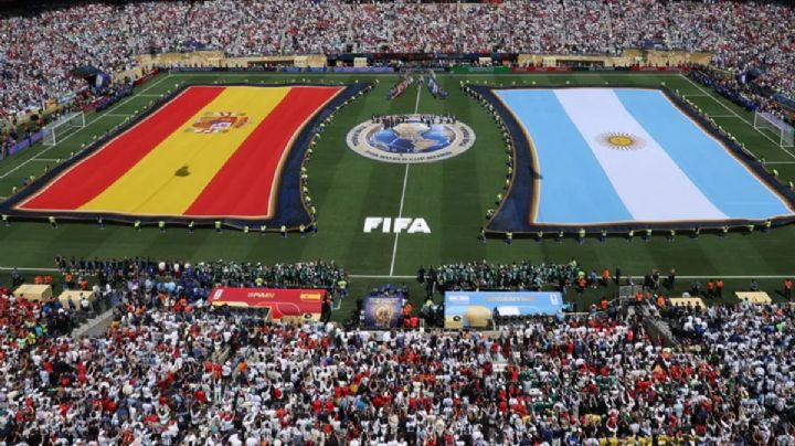 Fútbol, agua y estrellas
