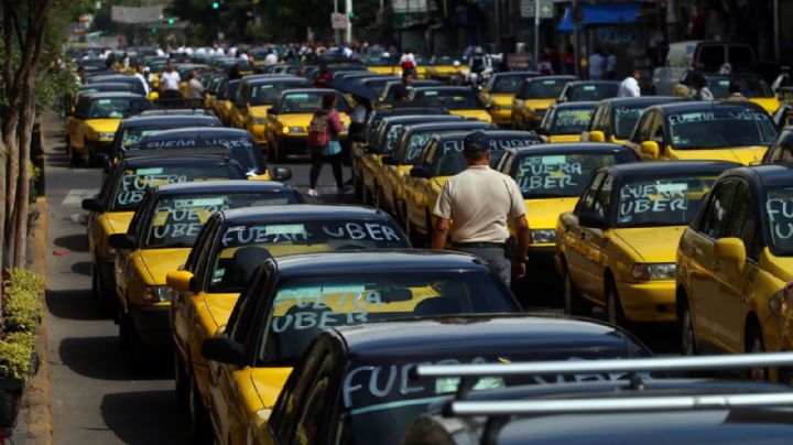 Jalisco abre concesiones para taxis y alista app
