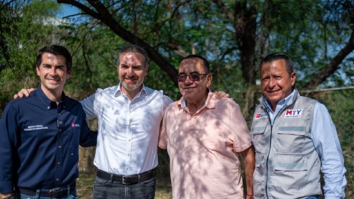 Supervisa Adrián de la Garza obras de parque y canal pluvial en la zona poniente de Monterrey